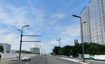 陜西西咸新區(qū)首條多桿合一道路！華體科技讓美與美好一路發(fā)生