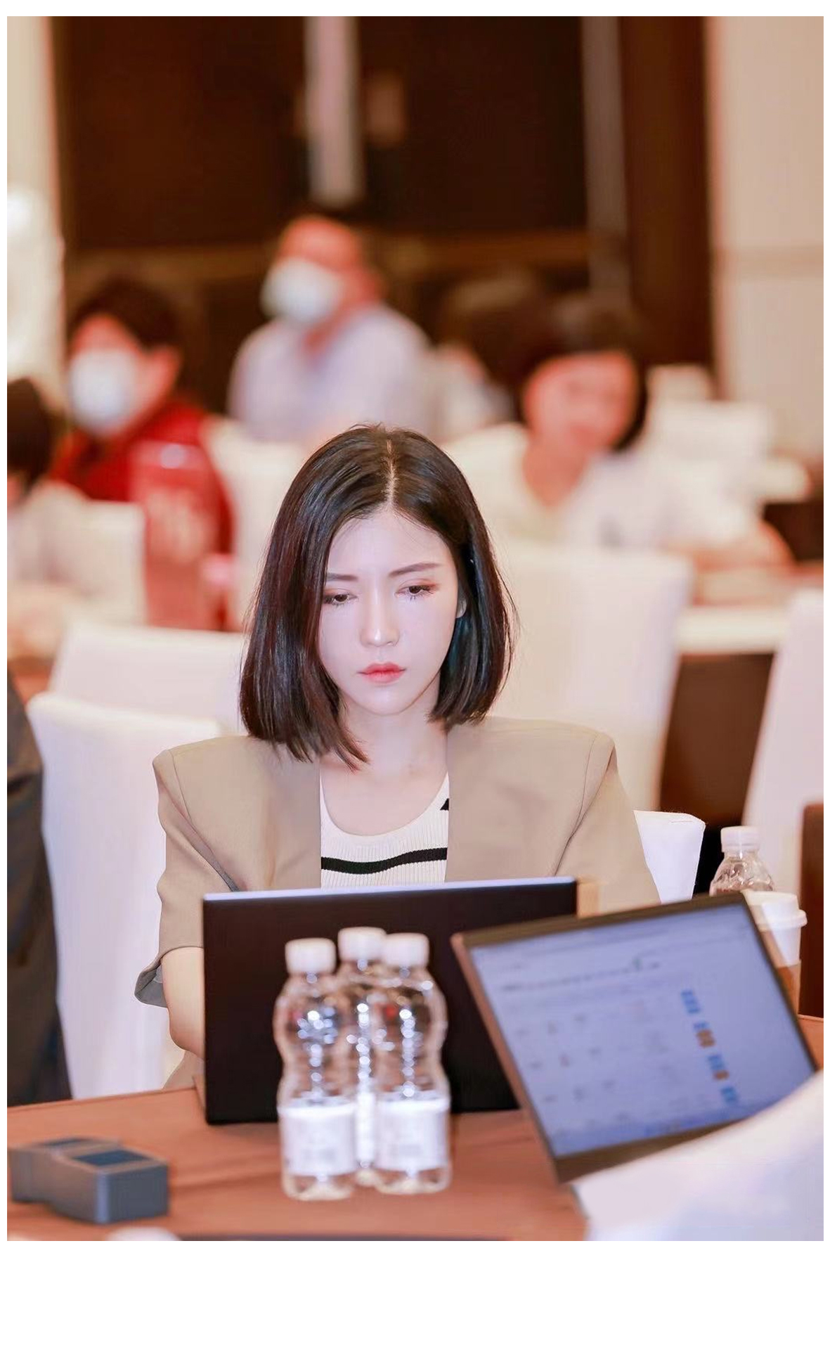 她的(de)「麗」量|做一(yī / yì ／yí)朵樓宇間盛開的(de)薔薇